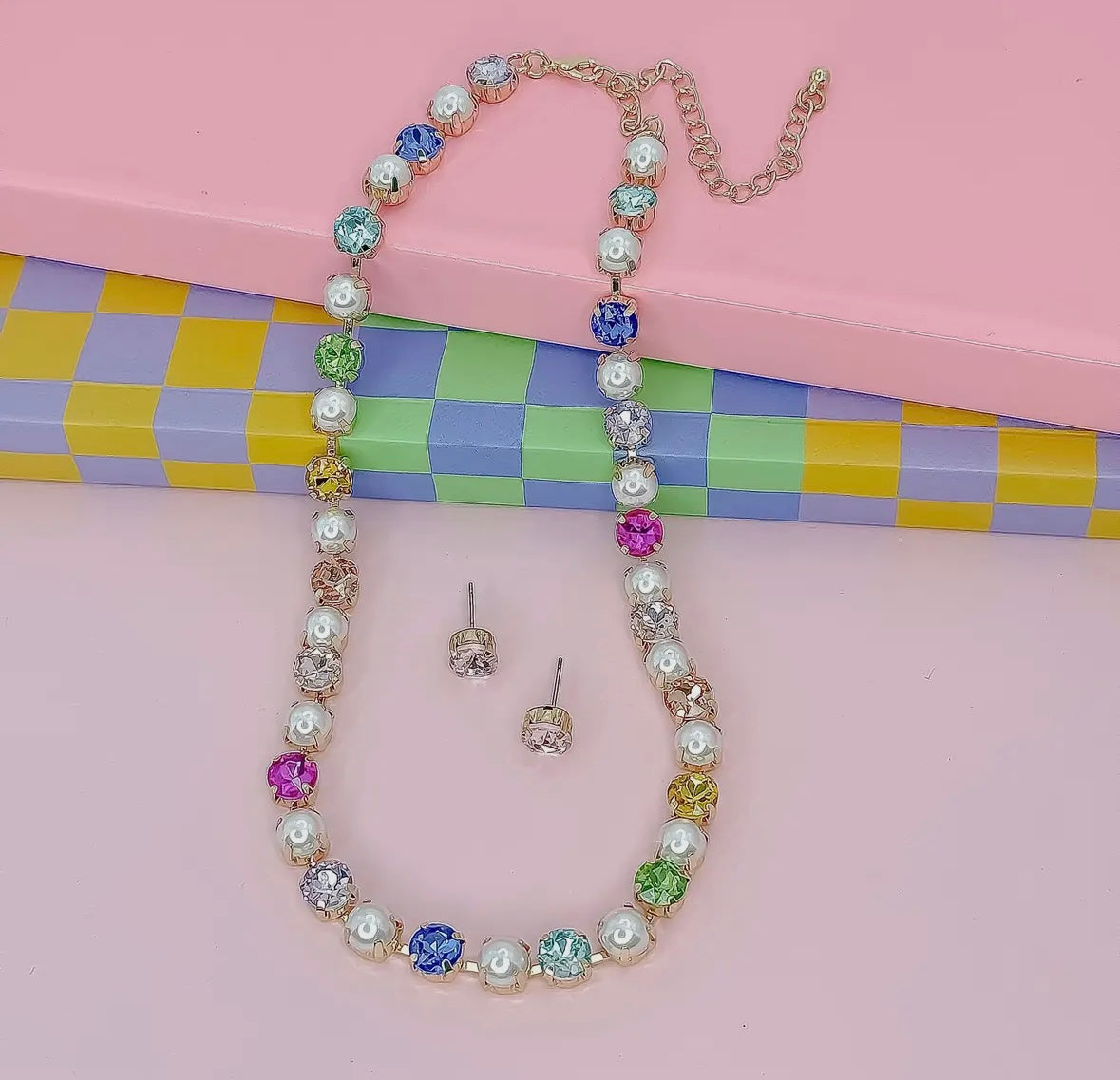 Colorful Glimmer Pearl Necklace