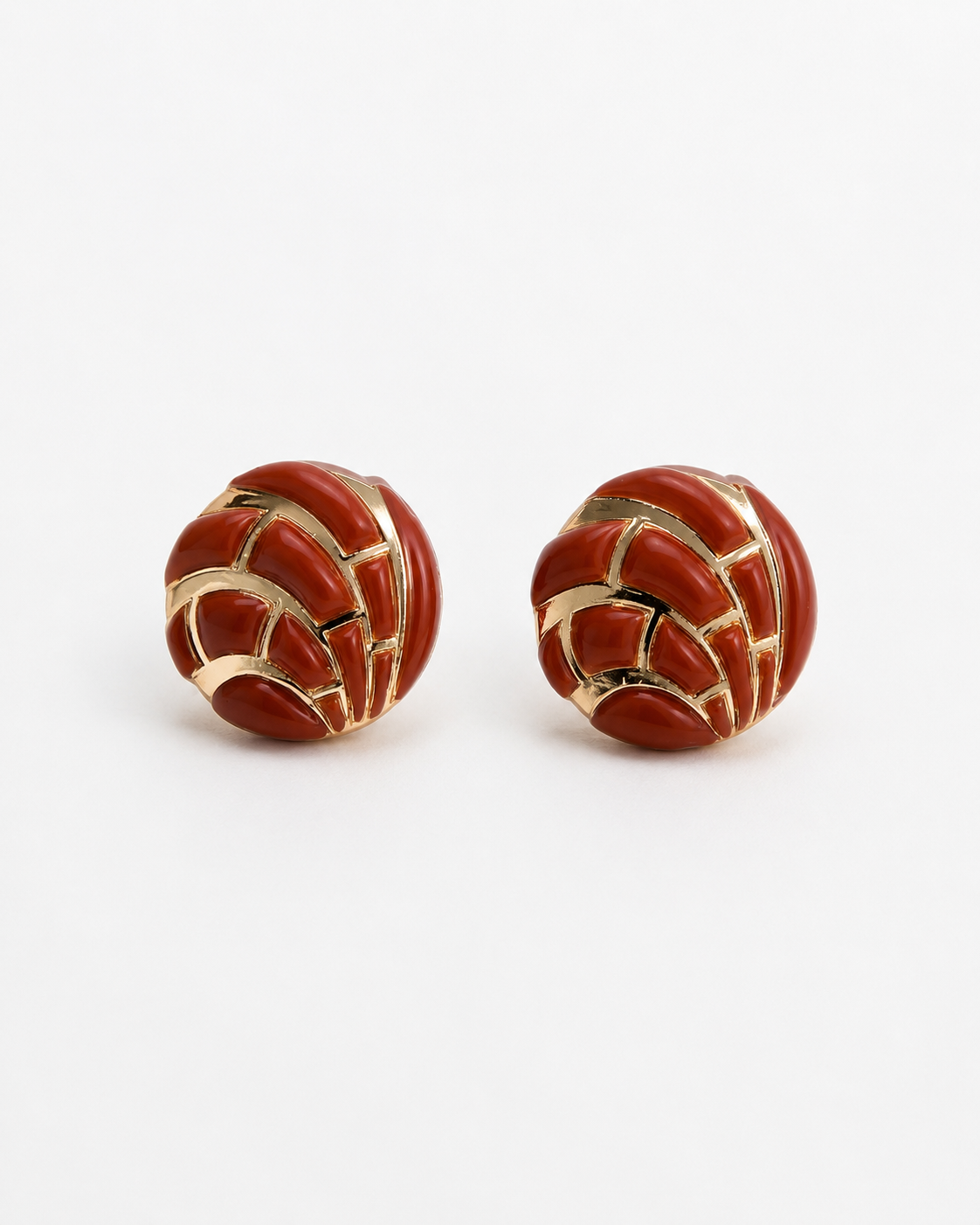 Brown Concha Studs